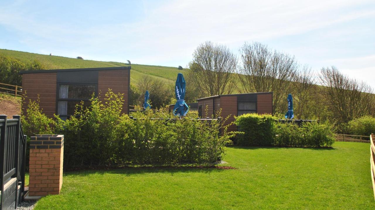 Brighton Experience Freedom Glamping Villa Exterior photo